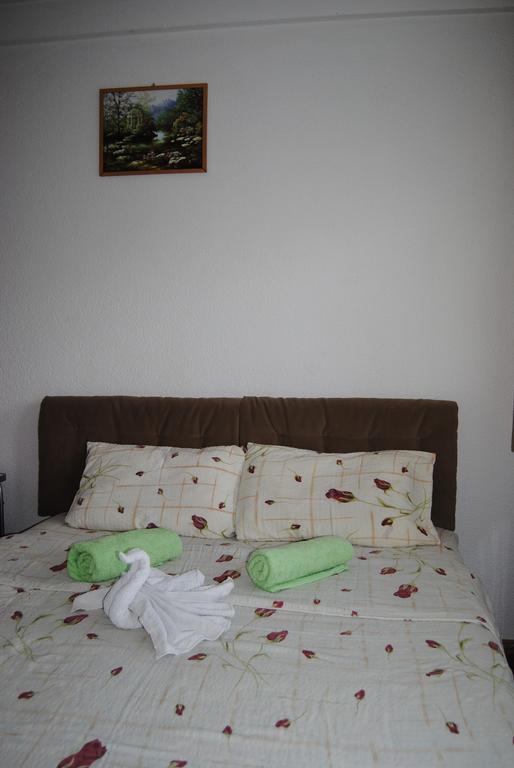 Joleski Accommodation โอครีด ภายนอก รูปภาพ