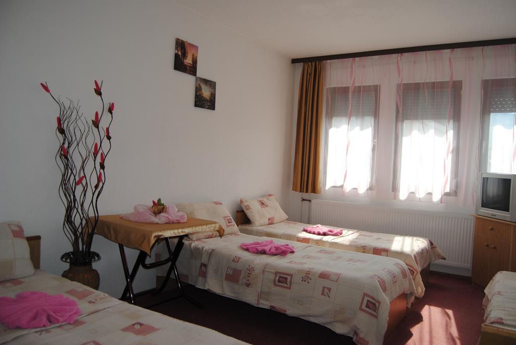 Joleski Accommodation โอครีด ภายนอก รูปภาพ