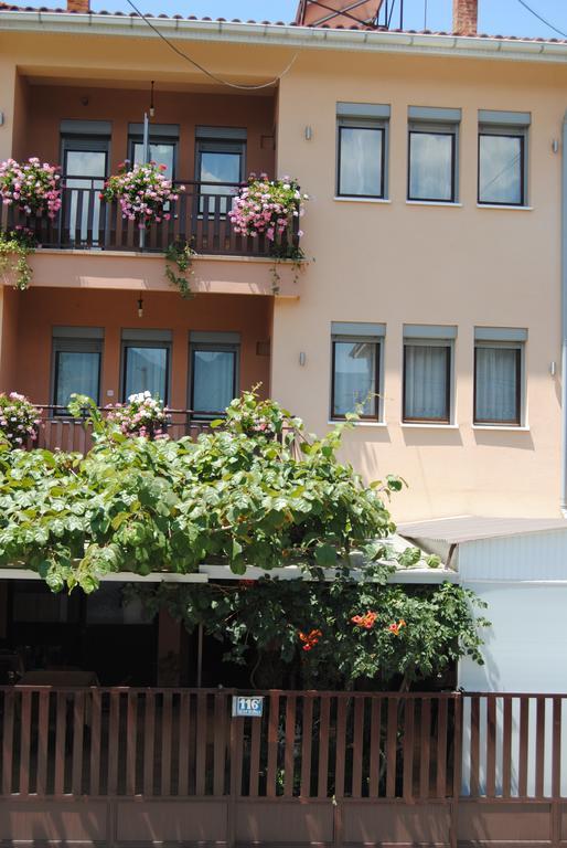 Joleski Accommodation โอครีด ภายนอก รูปภาพ